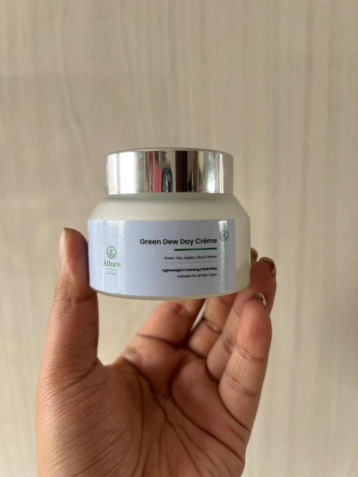 LOOP Fashion - Moisturizer Skin Care